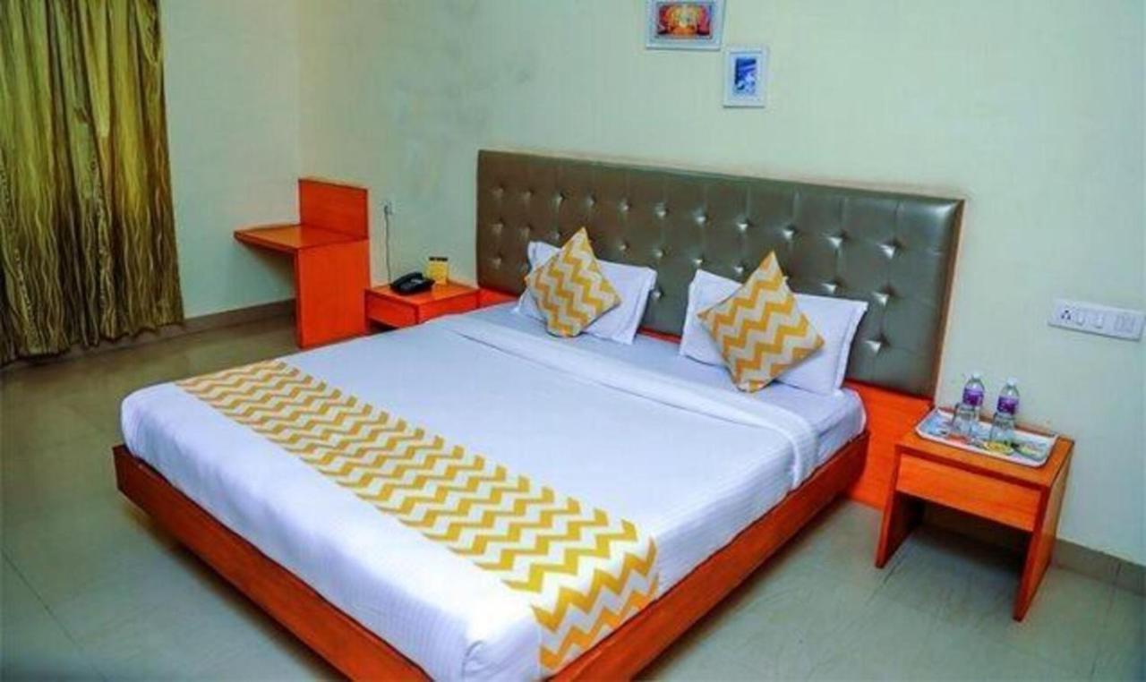 Fabexpress Rk Hospitality Hotel Hyderabad Ngoại thất bức ảnh