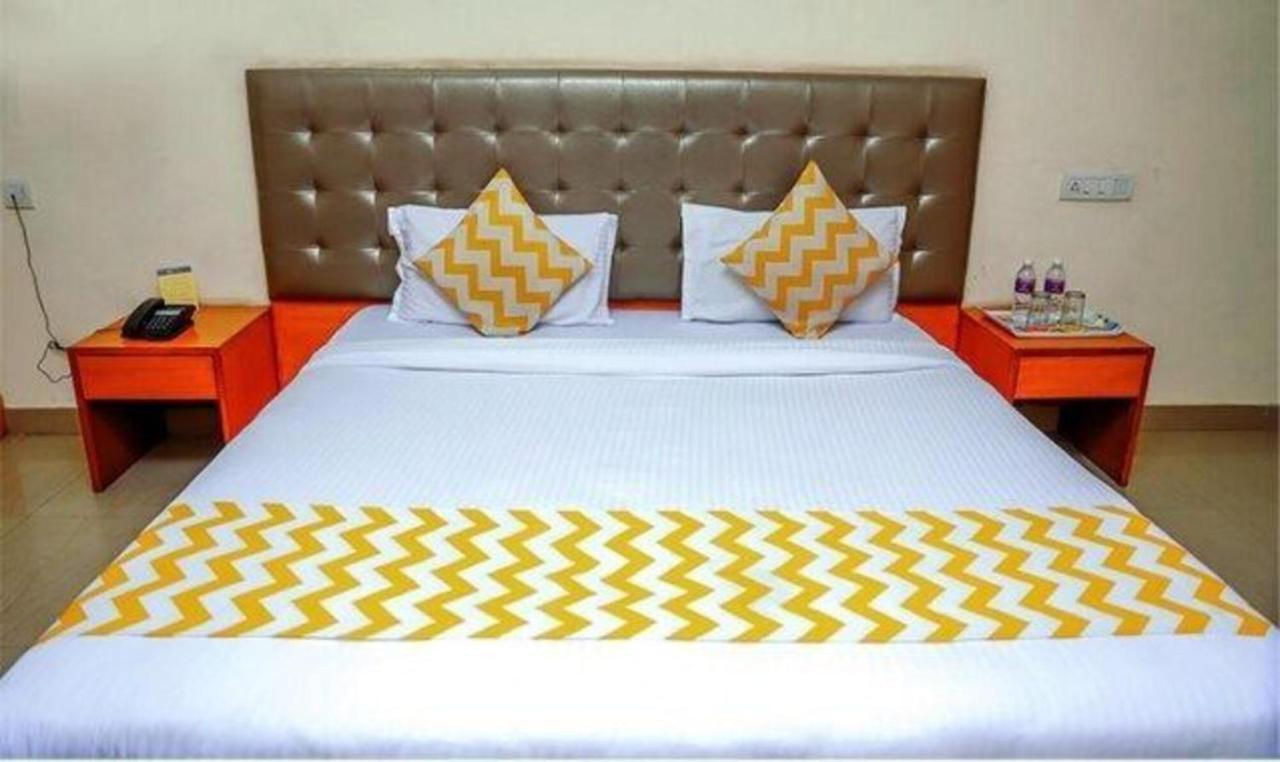 Fabexpress Rk Hospitality Hotel Hyderabad Ngoại thất bức ảnh